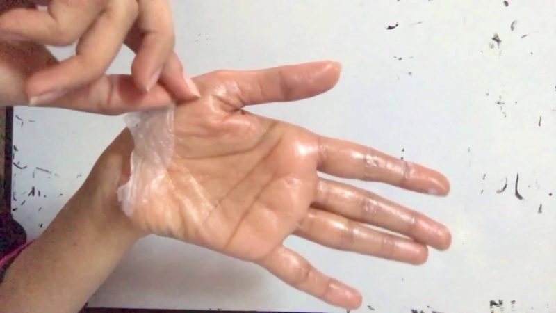 Quitar superglue de las manos