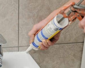 Guía para comprar un buen sellador de juntas de baño